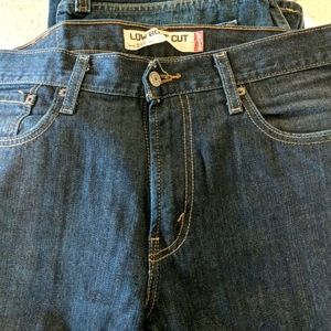 Levis jeans